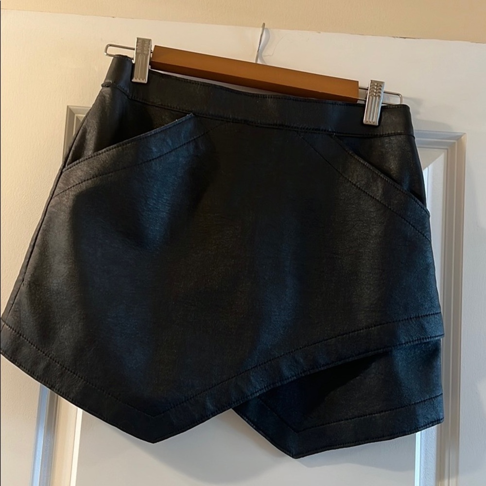 BCBG Black Leather Skort (XS)